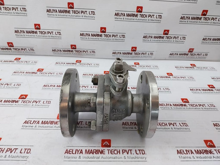 Dn32 16 Cf8 Flange Ball Valve A5798