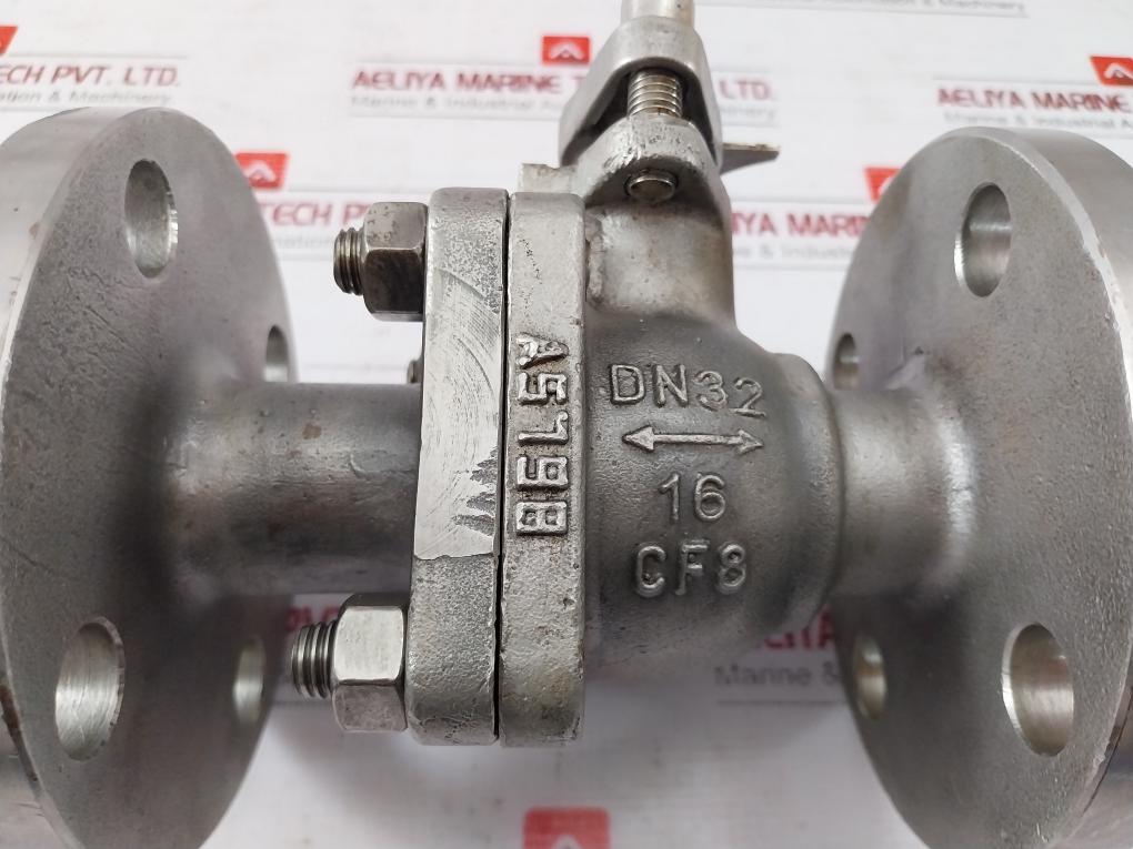 Dn32 16 Cf8 Flange Ball Valve A5798