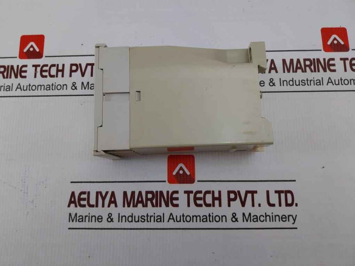 Dold Ai 305.300 Program Timer Relay 60hz 110v