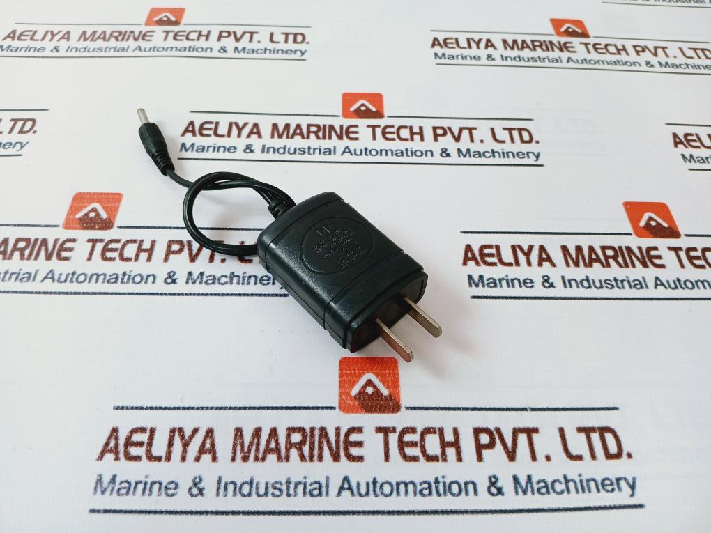 DP XW-001 Charger AC100V-240V