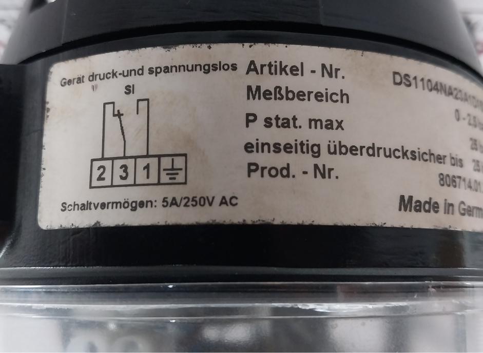 Ds1104Na23A1D153 Differential Pressure Switch Fischer 25Bar 0-36Psi 1 Meter