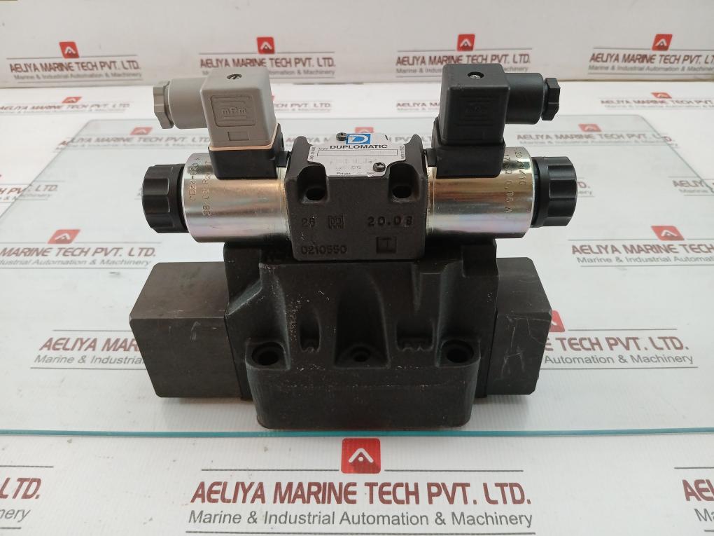 Dspe7-a100/11N-ii/D24K1 Directional Pilot Operated Valve Duplomatic 350 Bar