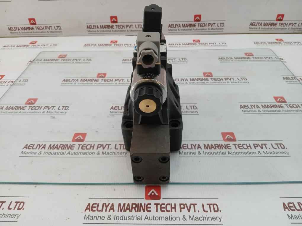 Dspe7-a100/11N-ii/D24K1 Directional Pilot Operated Valve Duplomatic 350 Bar