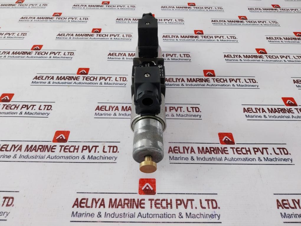 Duplomatic Oleodinamica ZDE3-D/30N-D24K1 Pressure Reducing Valve R900156528