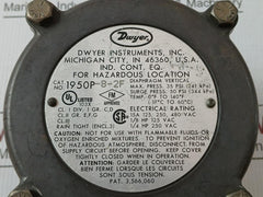 1950P-8-2F Explosion-proof Differential Pressure Switch Dwyer 125 Vac