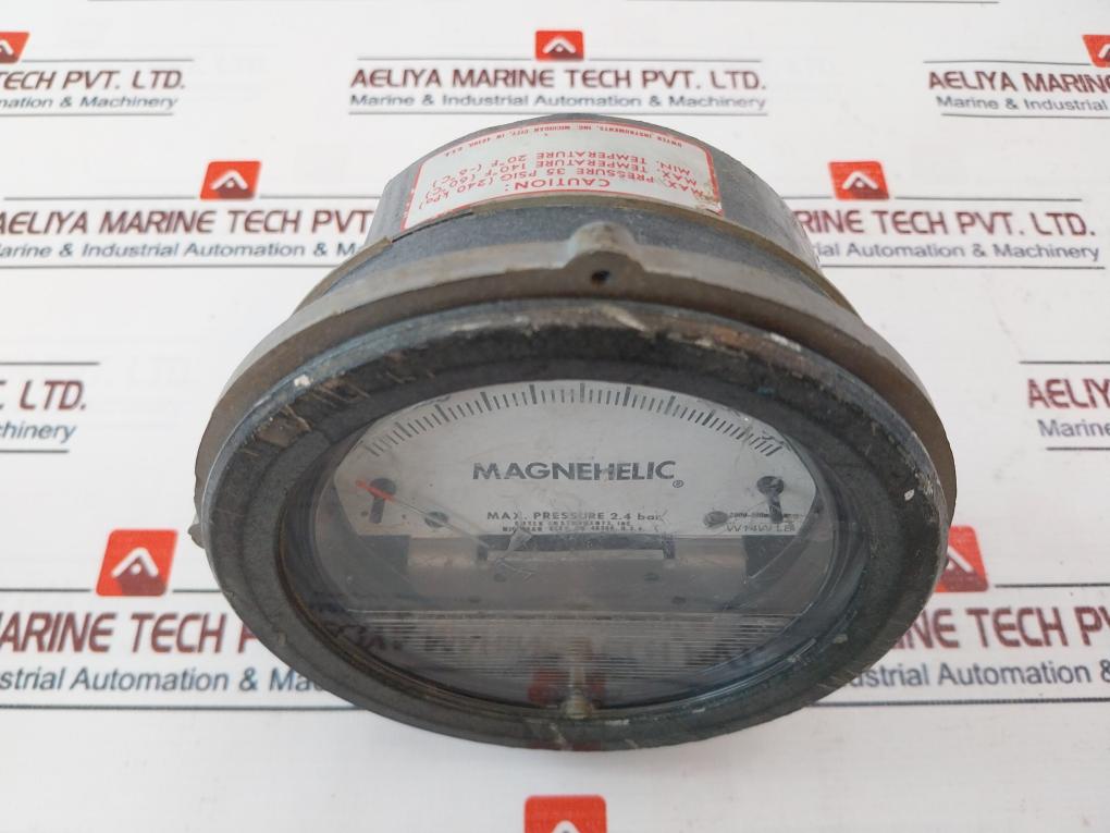 Dwyer 2000-500MBAR-MP Magnehelic Differental Pressure Gauge 0-500mBar