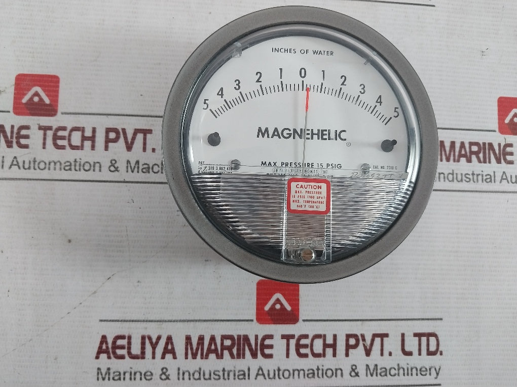 Dwyer 2310 C Magnehelic Differential Pressure Gauge 15 Psig (100Kpa) 94-12Mx-241