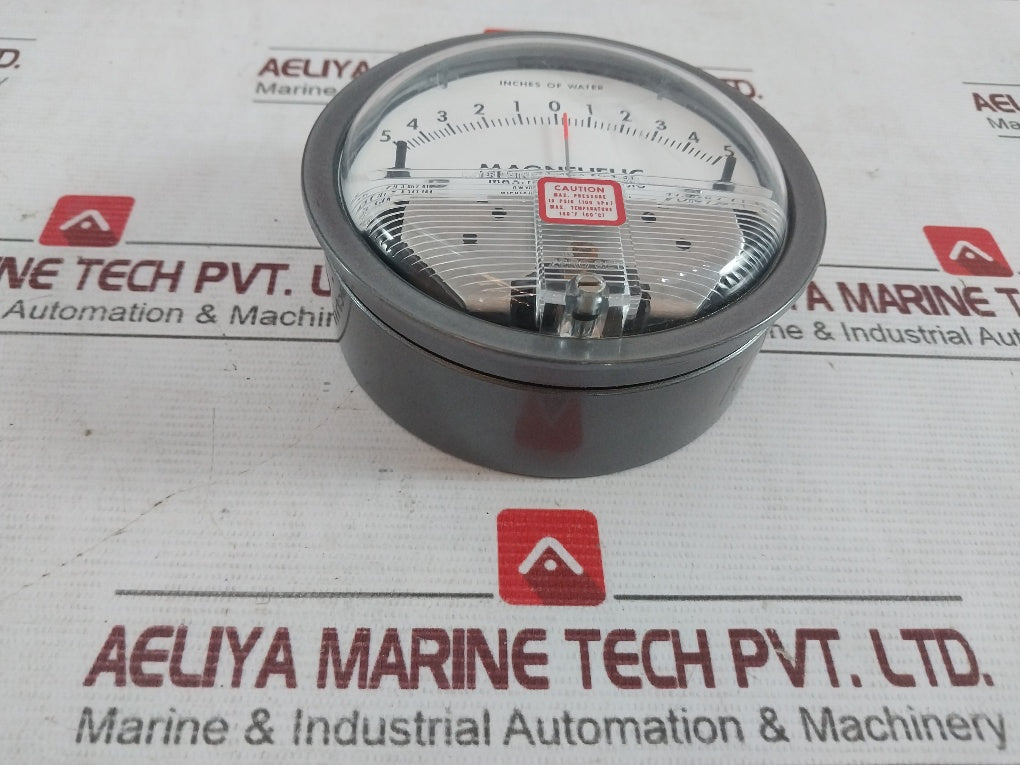 Dwyer 2310 C Magnehelic Differential Pressure Gauge 15 Psig (100Kpa) 94-12Mx-241