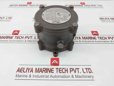 Dwyer Explosion-proof Differential Pressure Switch 480Vac 1950P-8-2F