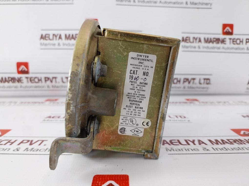 Dwyer Instruments 1910-0 Differential Pressure Switch Max Pressure 45 In. W.C.