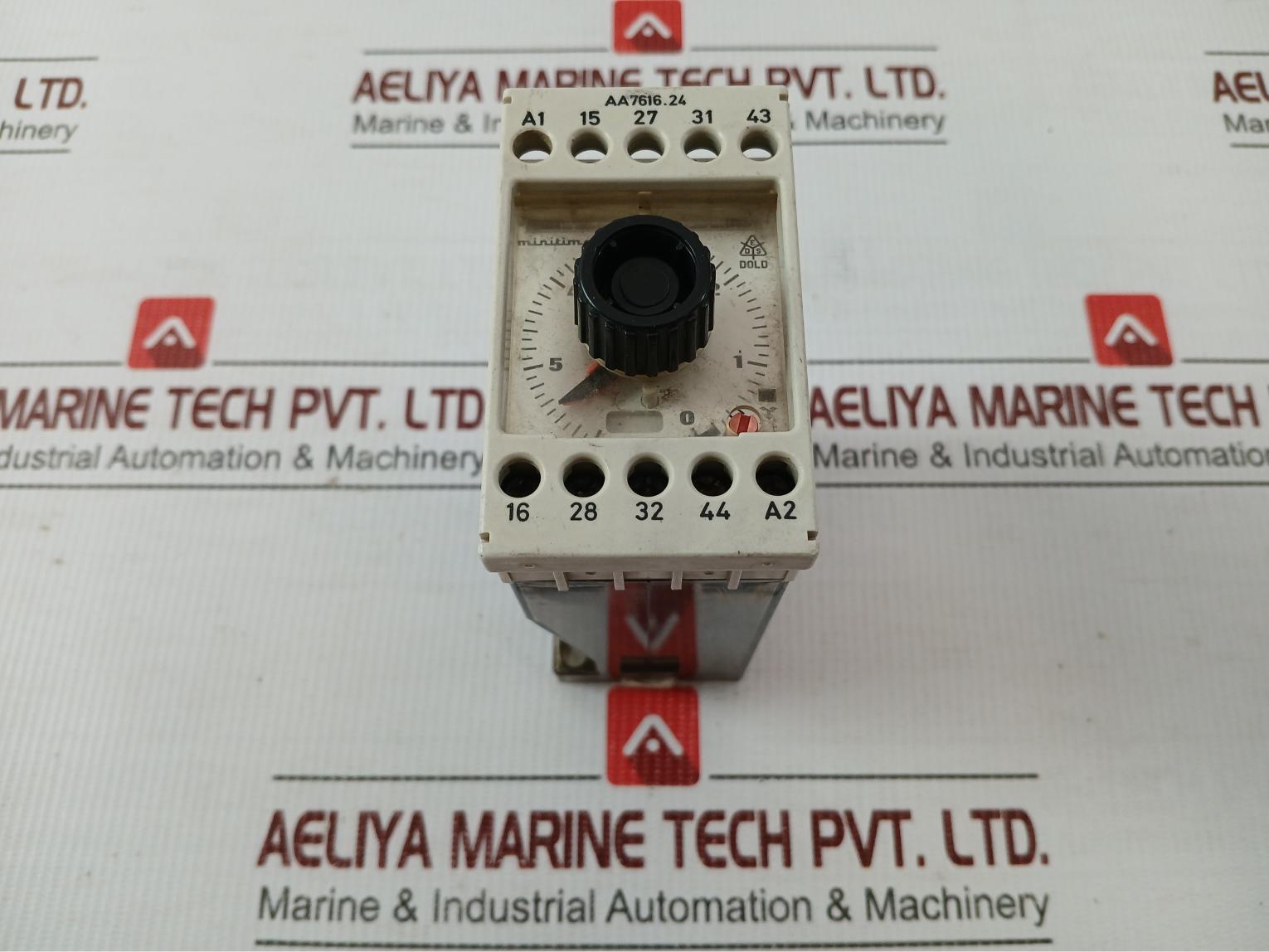 E.Dold & Sohne Aa7616.24 Mini Time Relay 50/60hz 220v