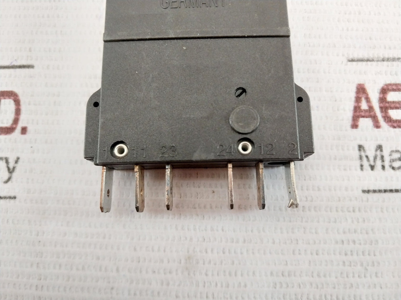 E-t-a 2210-s211-p1F1-h111 Thermal-magnetic Circuit Breaker Dc65V 6751 4A F1