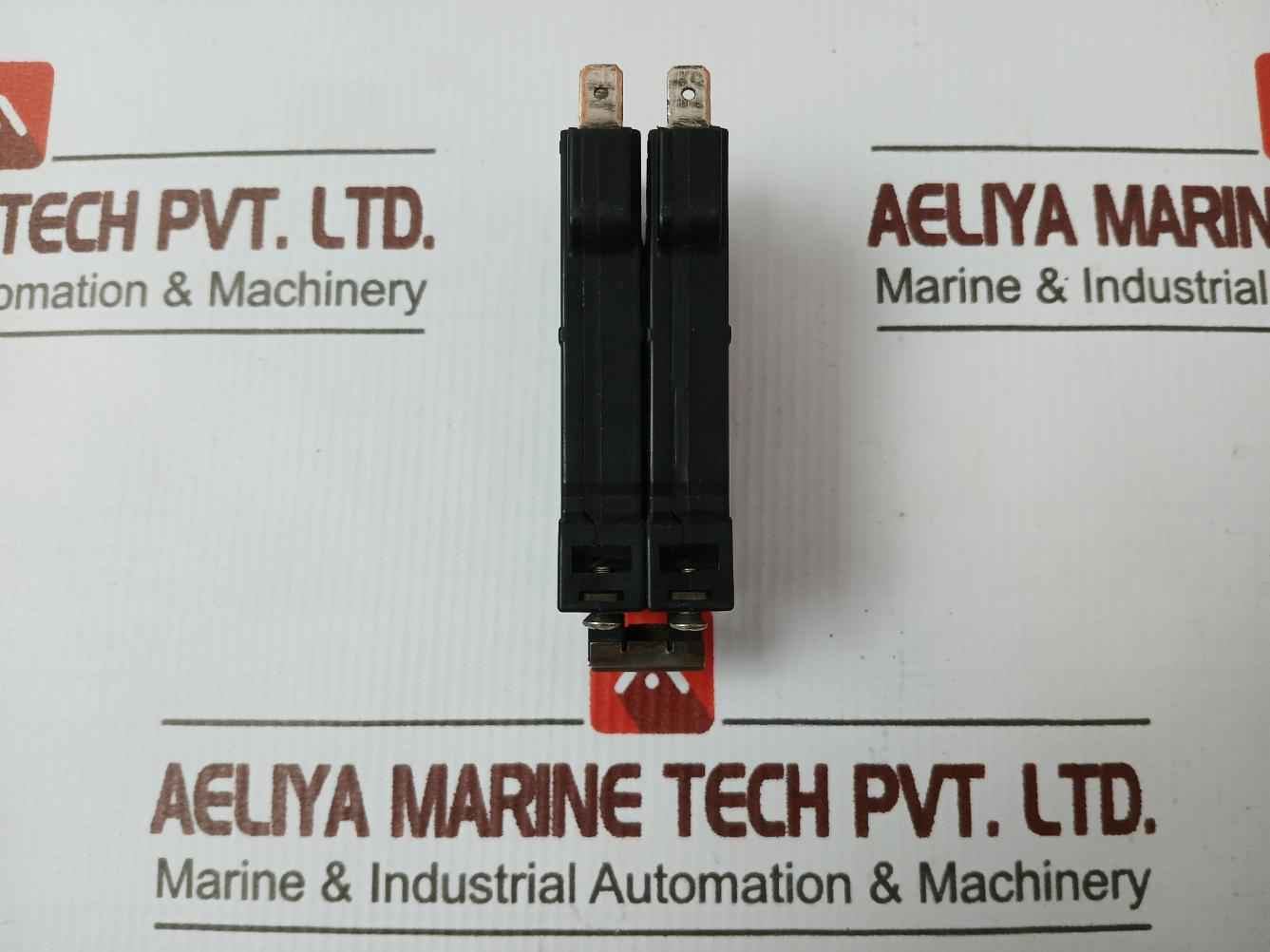 E-t-a 2210-s221-n1M1-h211 Circuit Breaker 2 A, Ac 250 V - Dc 65 V