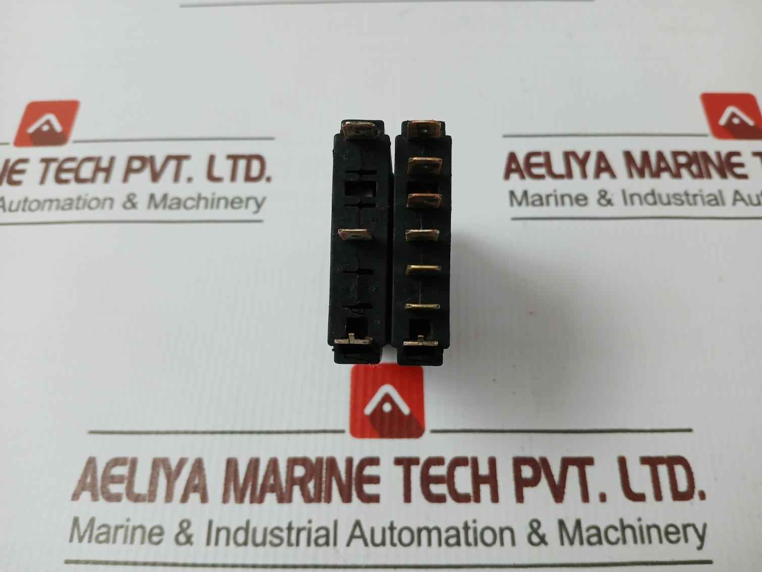 E-t-a 2210-s221-n1M1-h211 Circuit Breaker 2 A, Ac 250 V - Dc 65 V