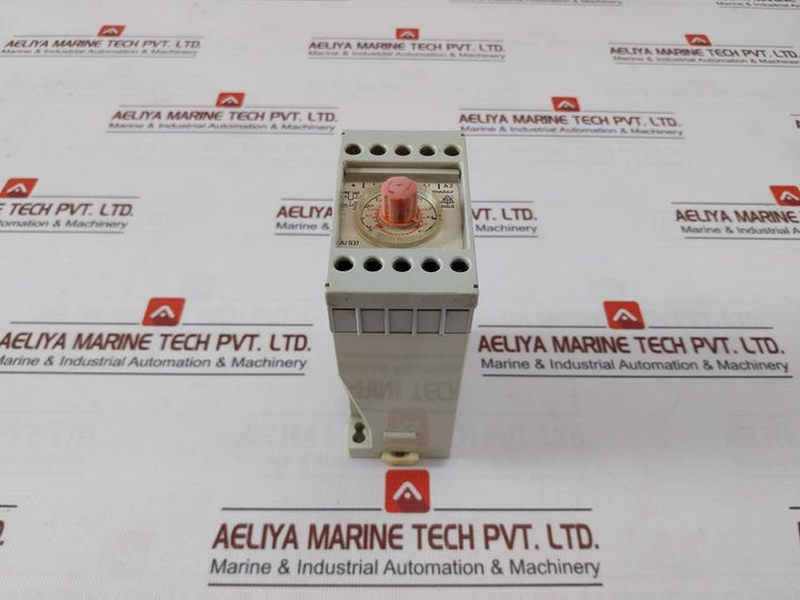 E. Dold U. Sohne Ai 931 Varimeter Current Relay Ac 11 2A 380V 3A 220V 2 6A