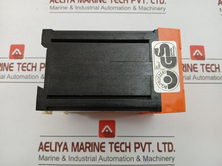 E.Dold & Sohne Emergency Stop Module Ac 230V 50/60Hz/Dc110V Part No: Bn5930.48/204