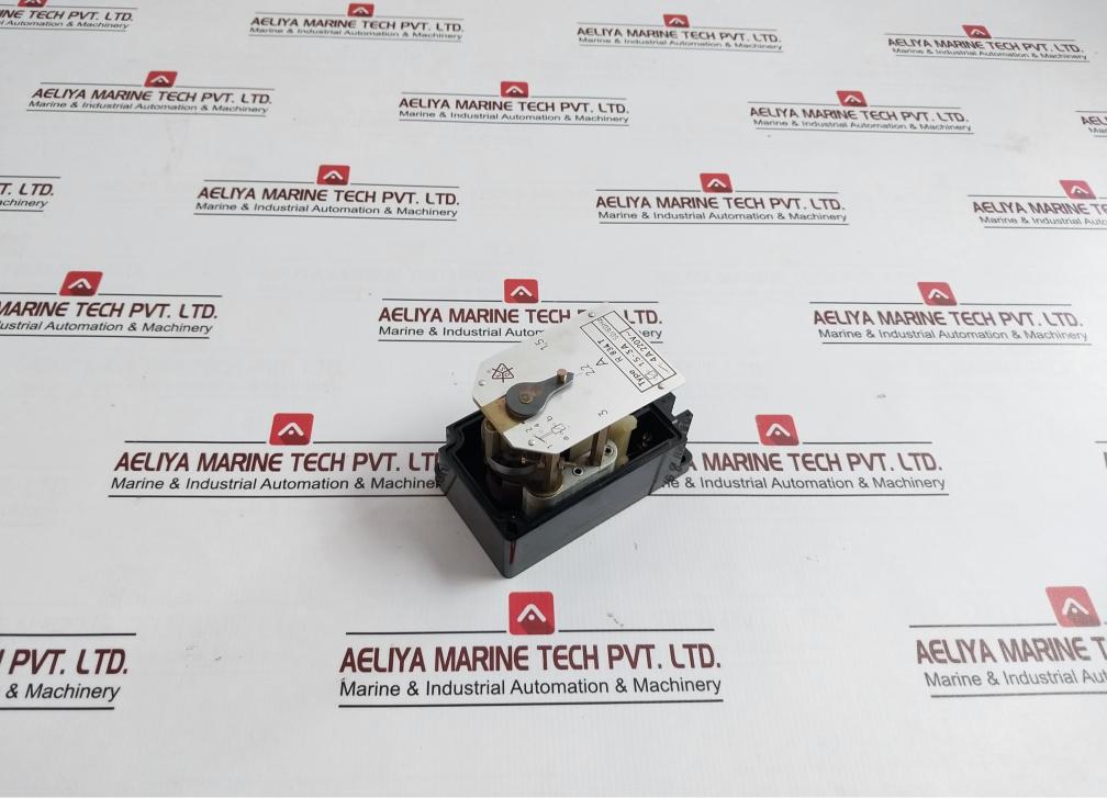 E.Dold & Sohne R 834 T Current Relay 50/60Hz 4A 220V