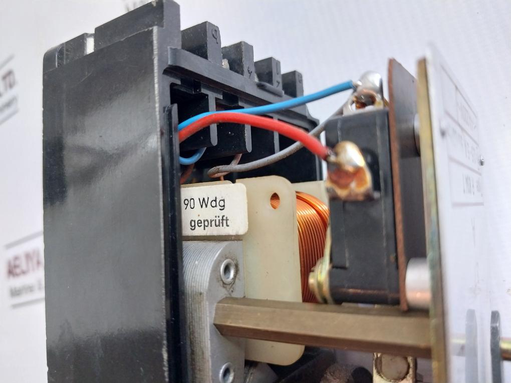 E.Dold & Sohne R 834 T Current Relay 50/60Hz 4A 220V~