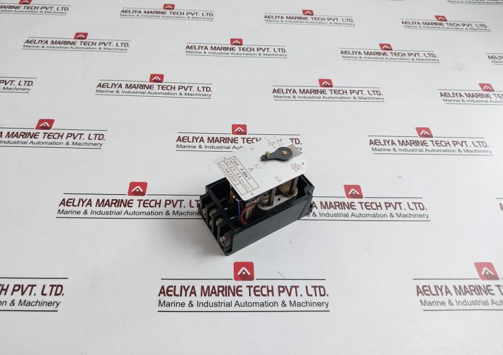 E.Dold & Sohne R 834 T Current Relay 50/60Hz 4A 220V~
