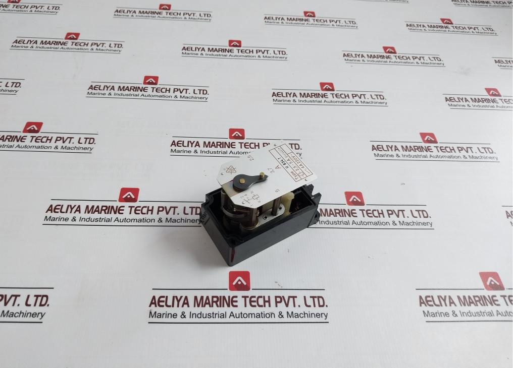 E.Dold & Sohne R 834 T Current Relay 50/60Hz 4A 220V~