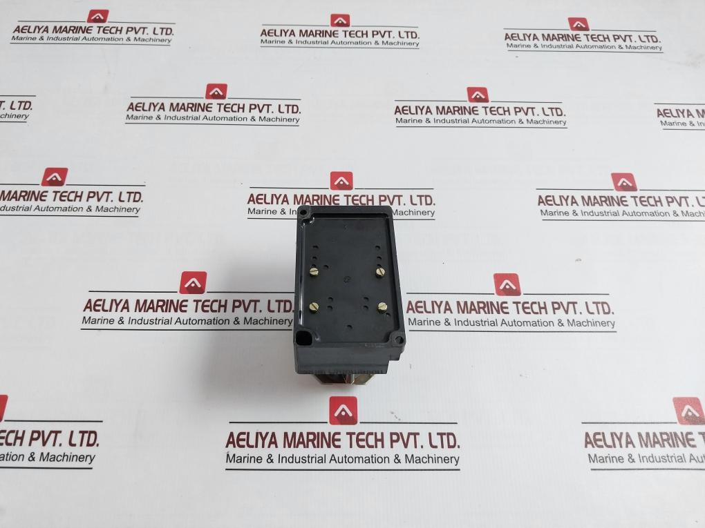 E.Dold & Sohne R 834 T Current Relay 50/60Hz 4A 220V~