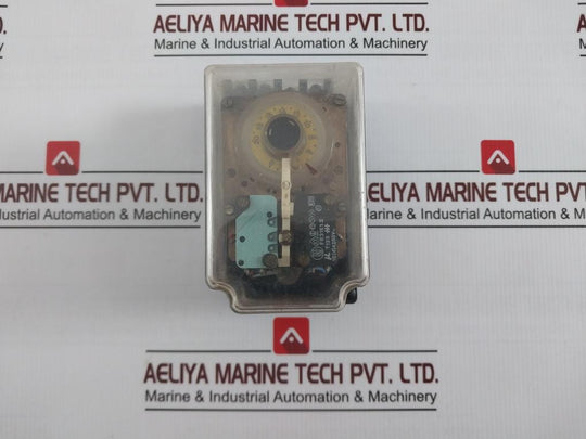 E. Dold & Sohne Zr 712T 2U Time Delay Relay 4A Ac220V 50Hz 0-20 Sec