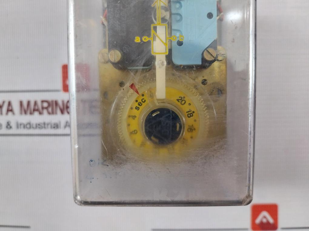 E. Dold & Sohne Zr 712T 2U Time Relay 0,6-20S Ac220V 50Hz 4A