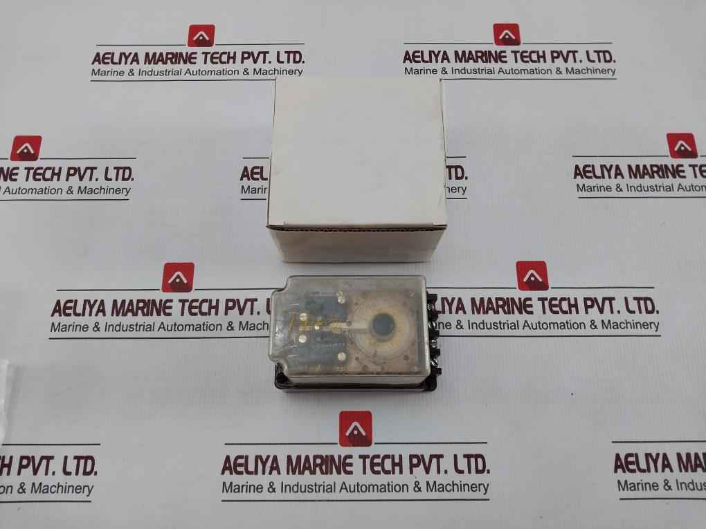 E. Dold & Sohne Zr 712 T Tp 2U Time Delay Relay 4A 220V 0,2-3 Sec