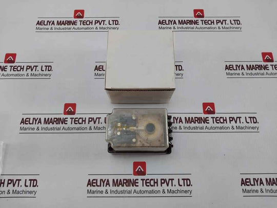 E. Dold & Sohne Zr 712 T Tp 2U Time Delay Relay 4A 220V 0,2-3 Sec