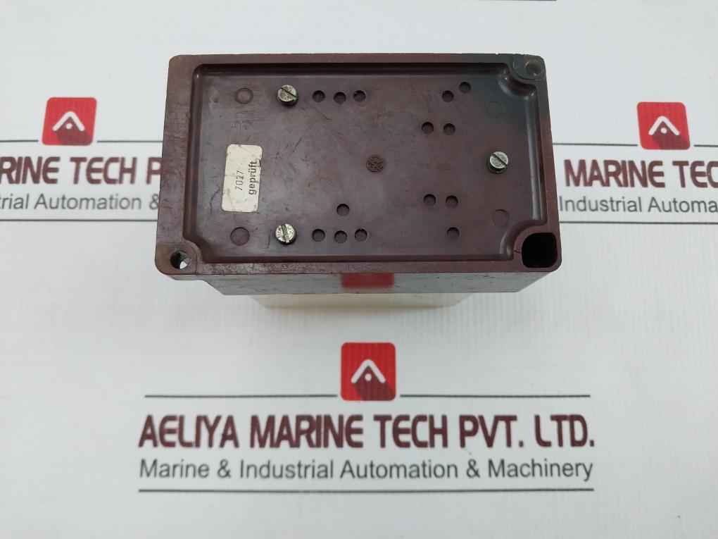 E. Dold & Sohne Zr 712 T Tp 2U Time Delay Relay 4A 220V 0,2-3 Sec