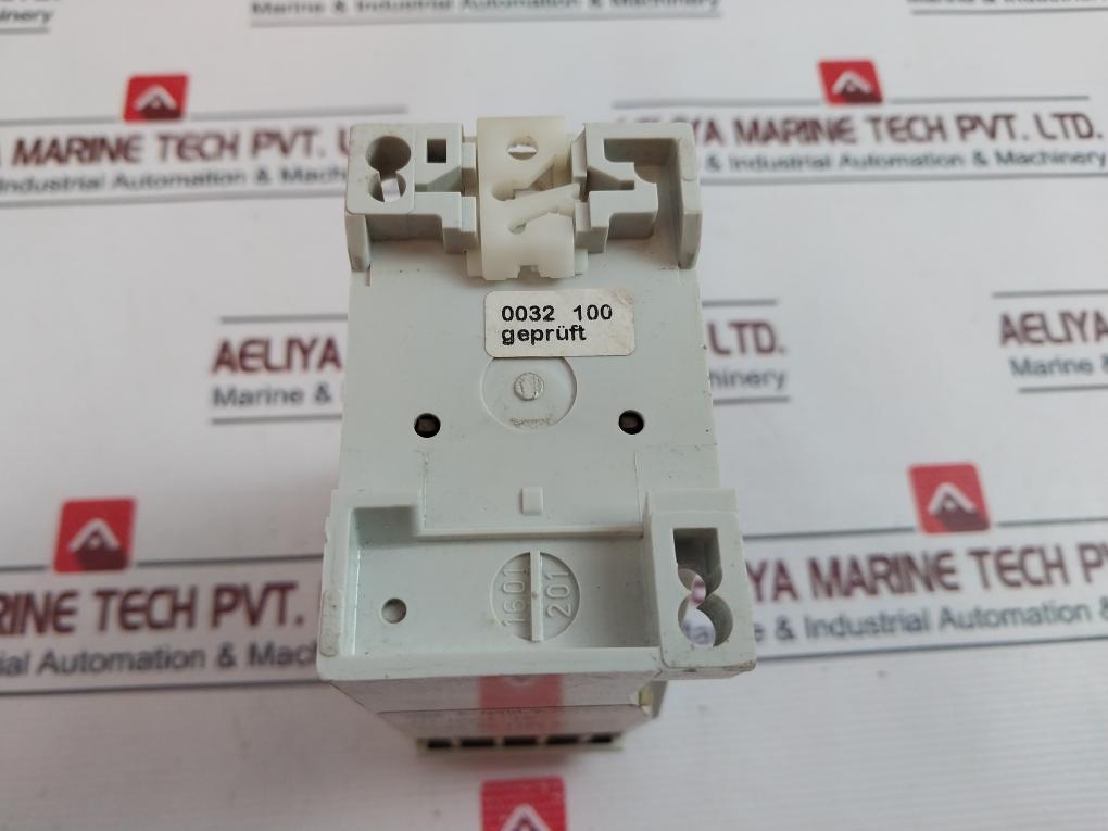 E.Dold & Sohne Ad 8851.12 Latching Relay 110V 50/60Hz 4A