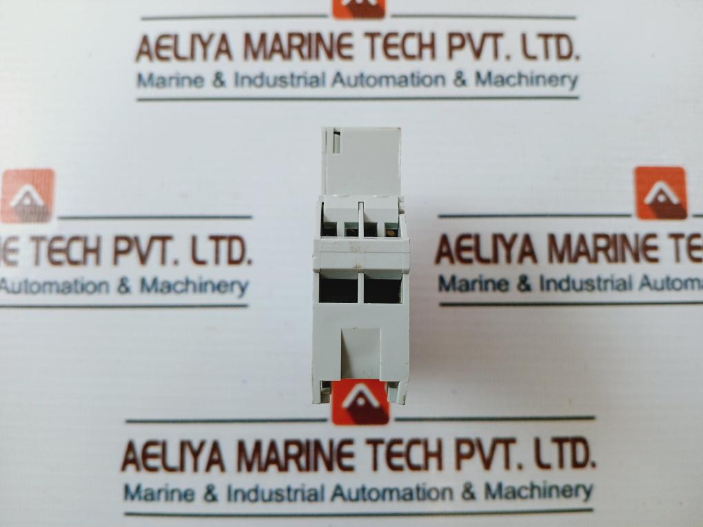 E.Dold & Sohne Ik8800.02 Relay 60Hz 110V