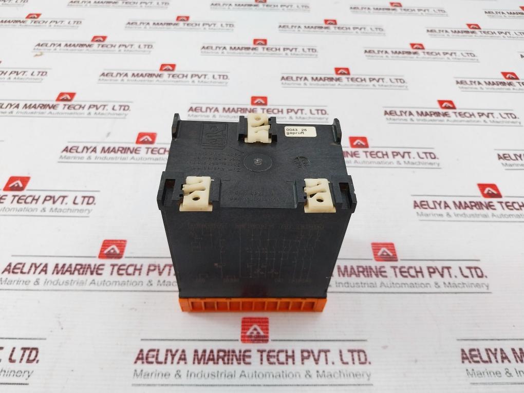 E. Dold & Sohne Safemaster Bn5930.48/204 Safety Relay 230V Ac 50/60Hz