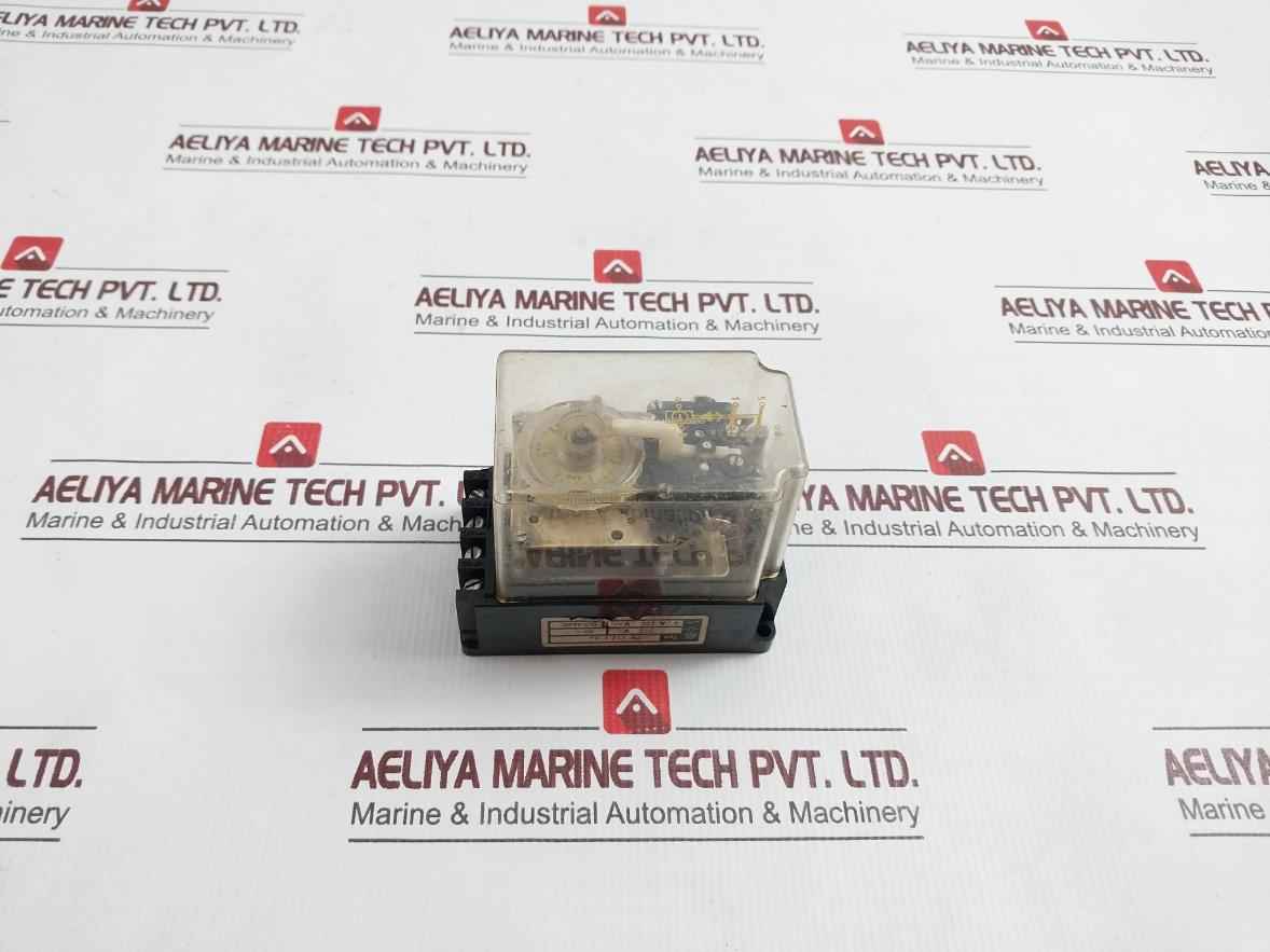 E. Dold & Sohne Zr 712T 2U Time Relay 4A 220V