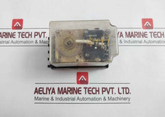 E. Dold & Sohne Zr 712T 2U Time Relay 4A 220V