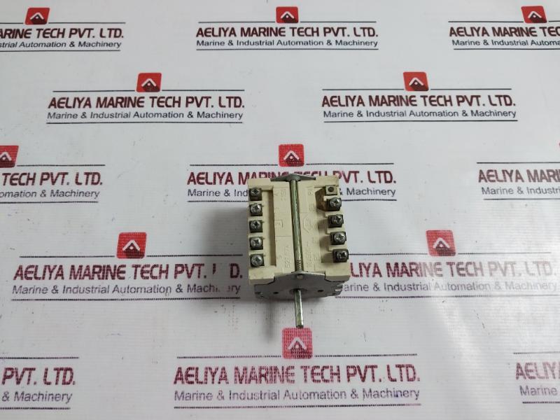 E.G.O. 521.874 Rotary Switch T150 16/500~ 25A 460V~ N1 32A 250V~ N1