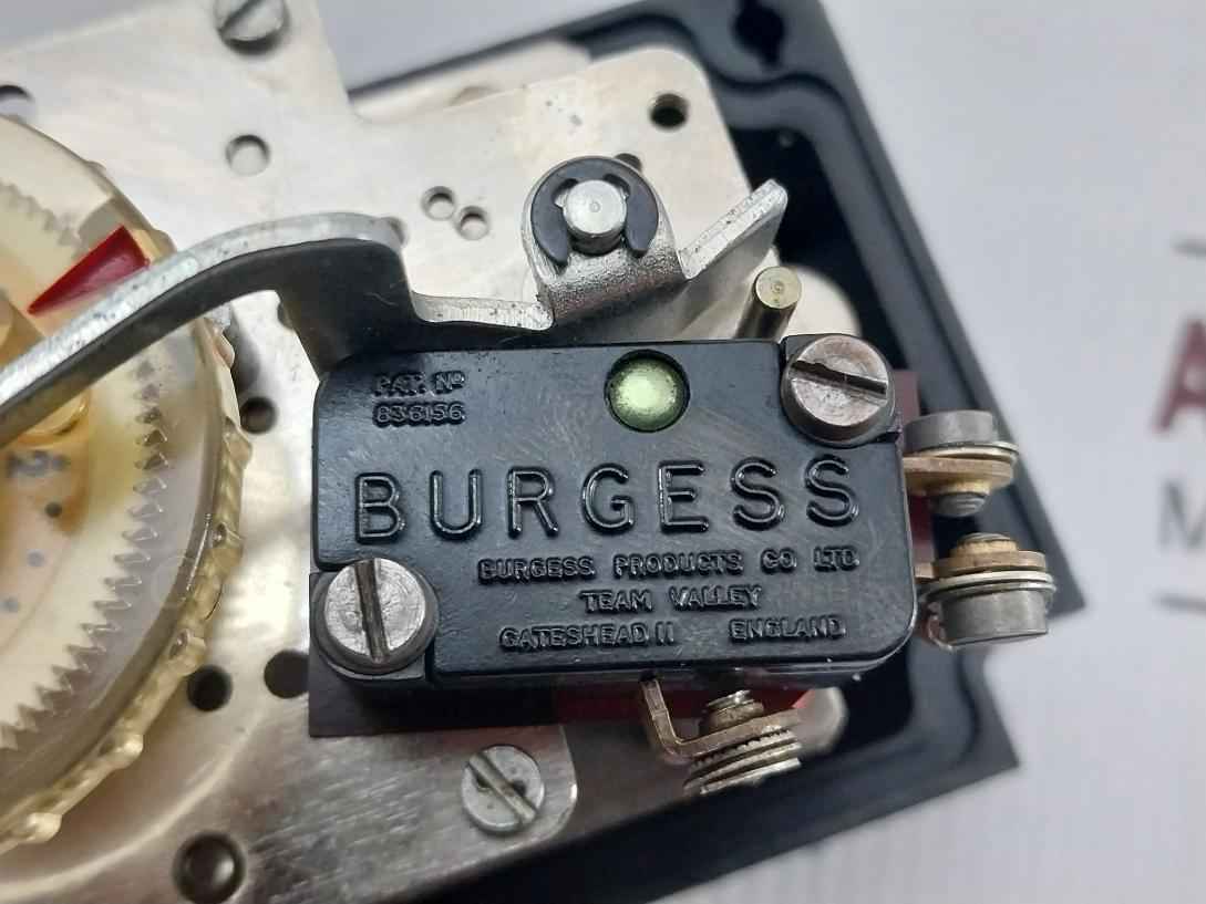E.dold And Sohne Zr1u712t Timing Relay 220v, 60hz 0.2-3s (Not Working)