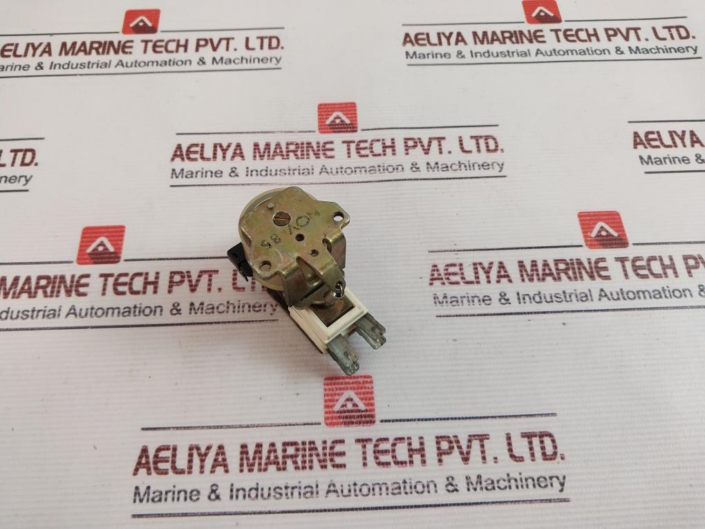 E 3211 NOV 85 Valve 220V 50~