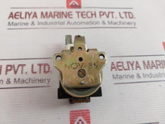 E 3211 NOV 85 Valve 220V 50~