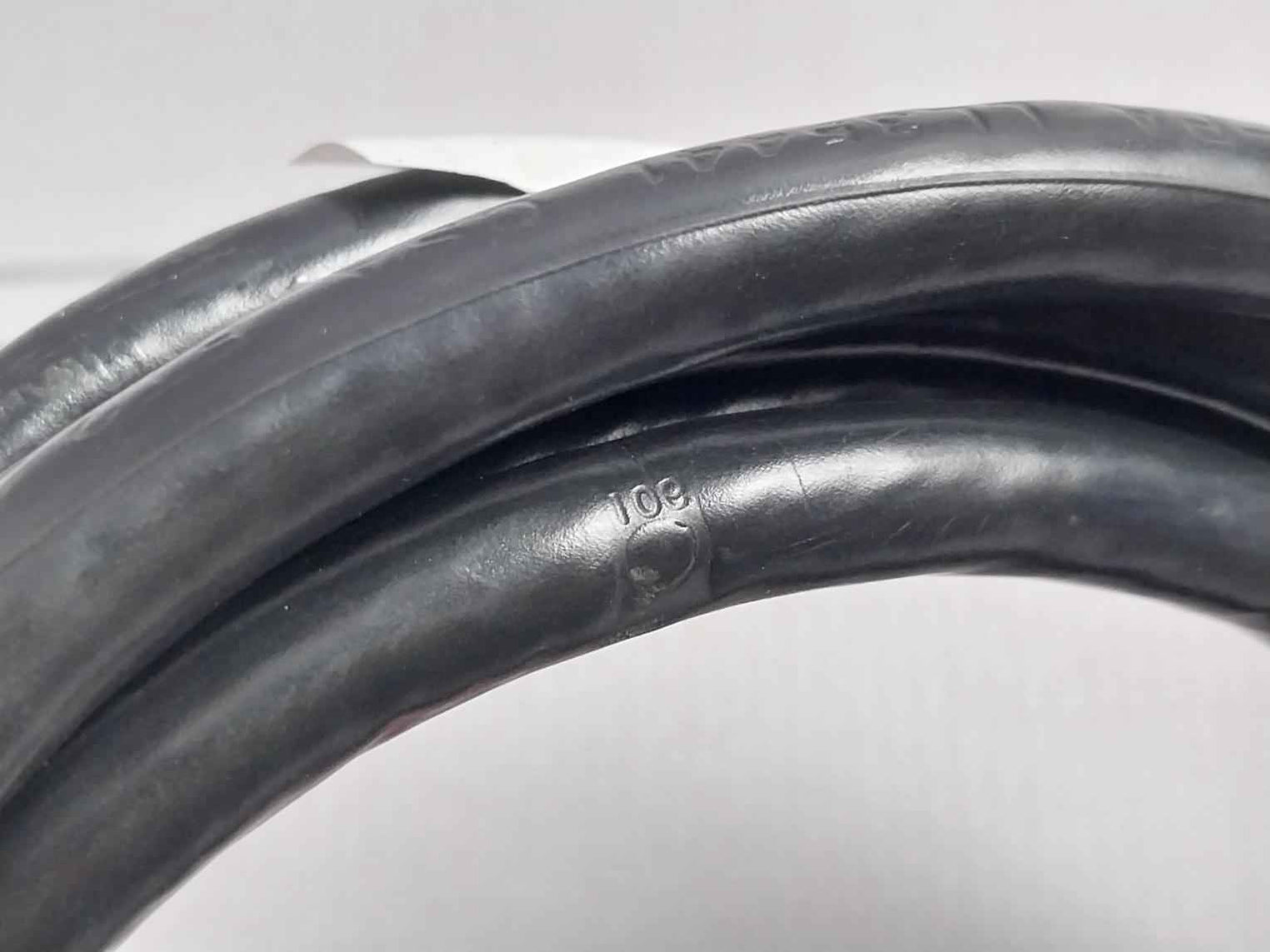 E42608-pa Ll35441 3-core Electrical Power Cable 1.5 Meter