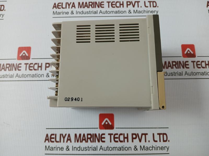E5Ax-a Multi-range Omron 100-240Vac Digital Temperature Controller