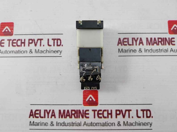 Eao 02-122.011 Push-button Switch 250V Ac 10A