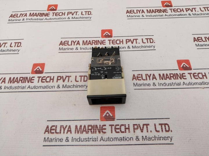 Eao 03-421-011 Pushbutton Switch 300Vac
