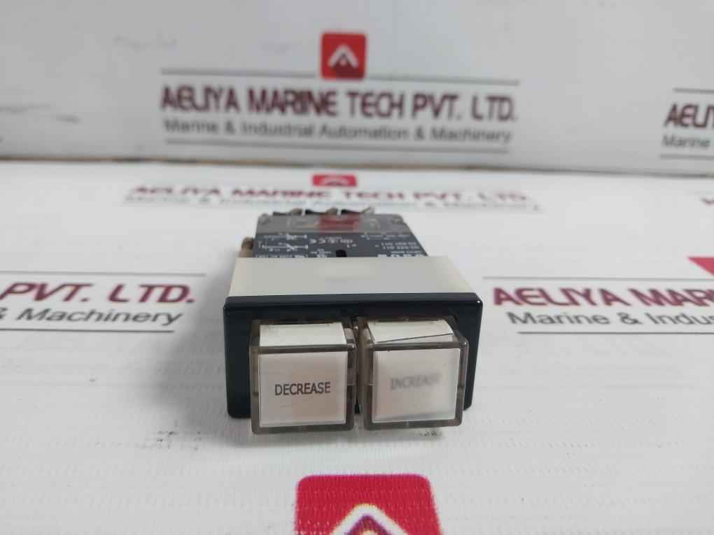 Eao 03-631.011 Modular Switch Actuator 250V Ac 10A