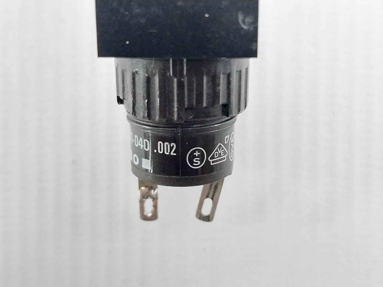 Eao 31-040.002 Red Led Indicator Actuator 60V