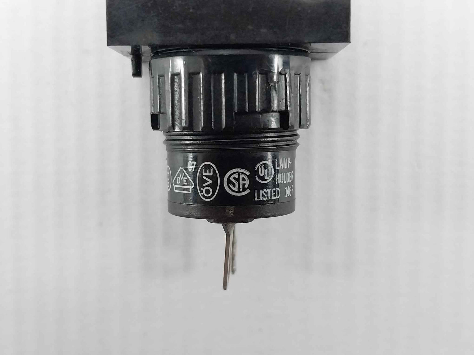 Eao 31-040.002 Red Led Indicator Actuator 60V