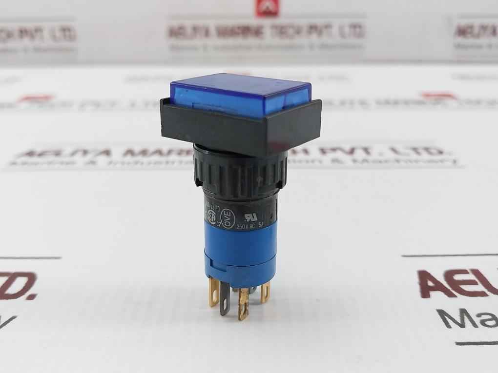 Eao 31-121.022 Pushbutton Switch 250Vac 5A 60V/1,2W