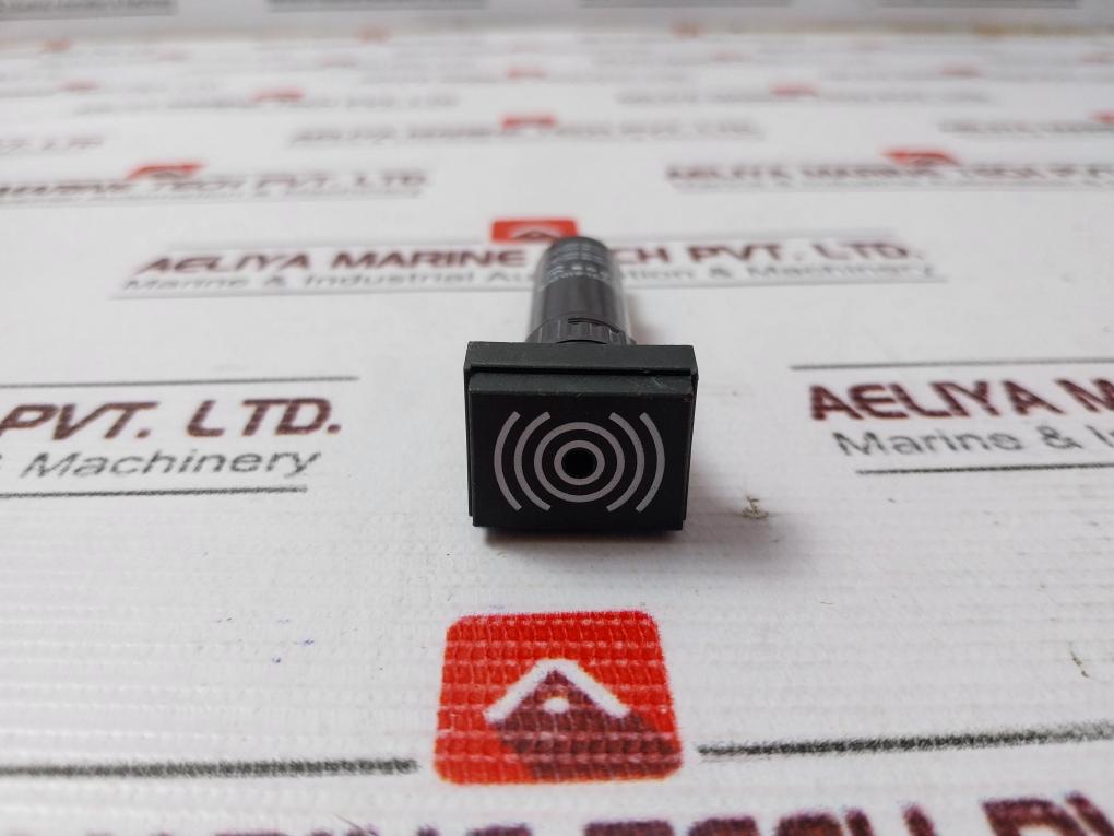 Eao 31-810.005 Pushbutton Switch