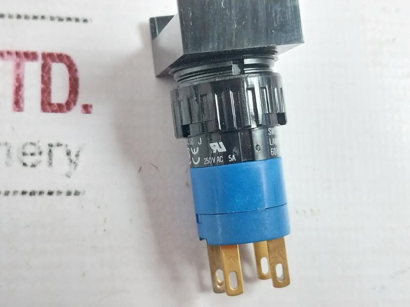 Eao 51-121.022 Illuminated Pushbutton Switch 5A/250V Ac 300V Ac