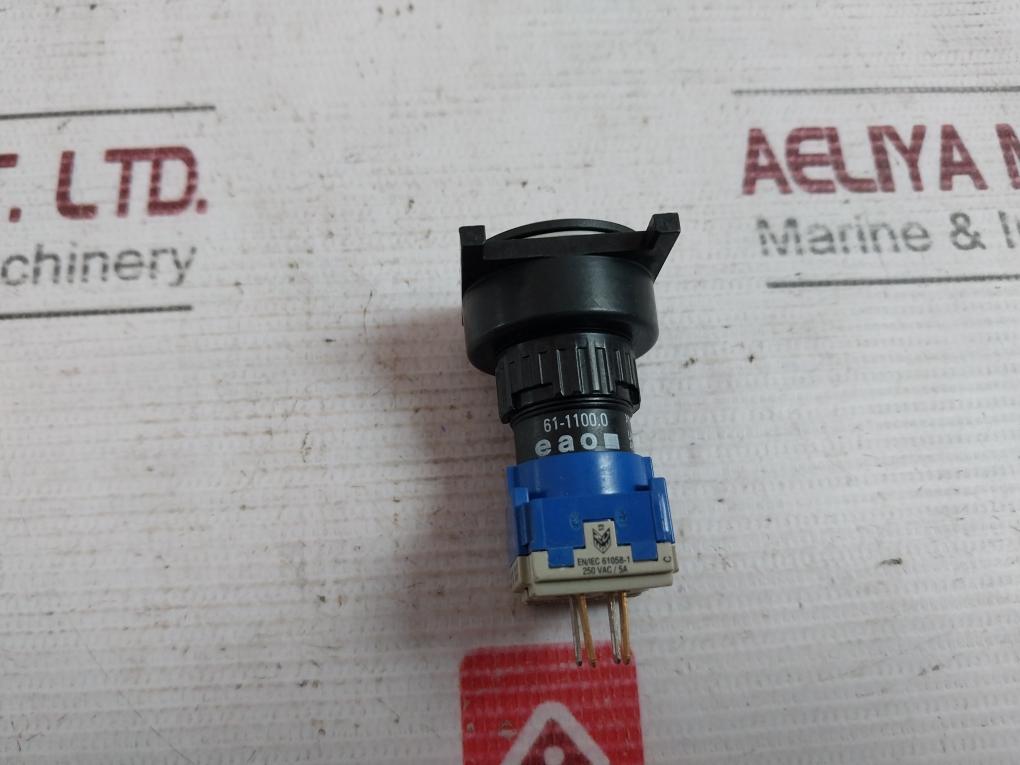 Eao 61-1100.0 Switch Actuator 250Vac/5A 300Vac 320V 48V/1,2W 2A 250V 0,15A 125V